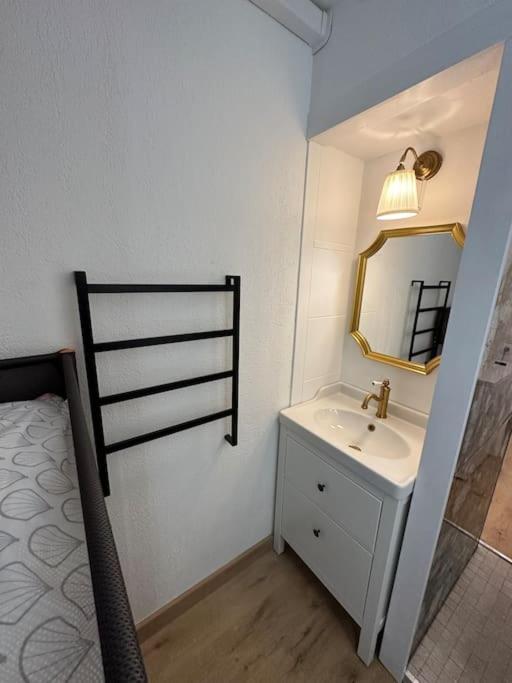 Apartment L'appart Ideal Famille, Terrasse, Piscine,